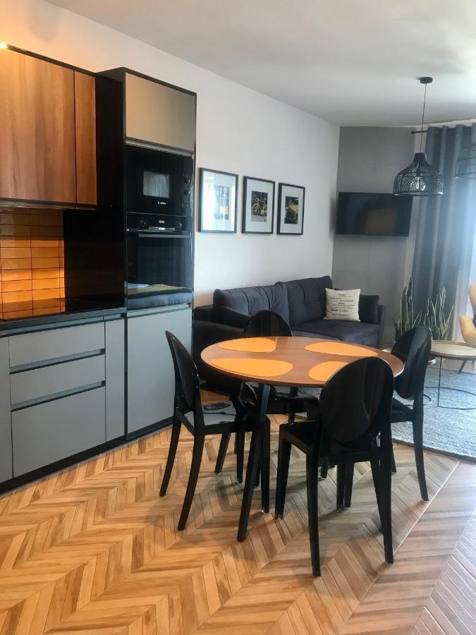 Apartment Capital Towers 