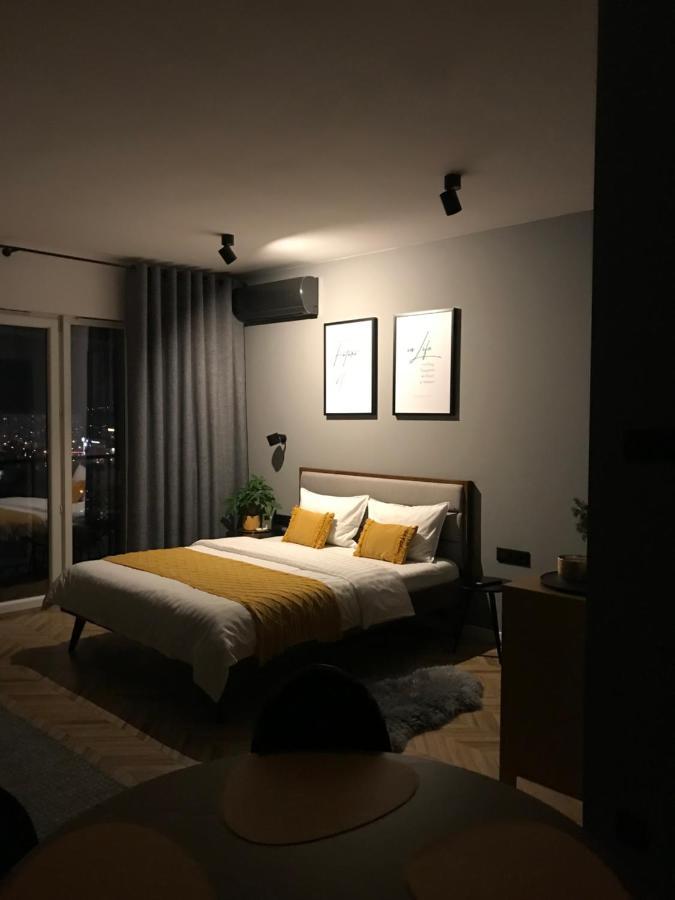 Apartment Capital Towers 